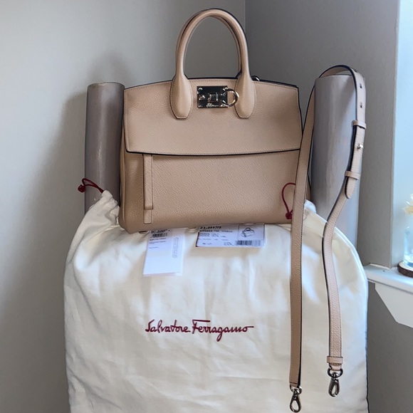 FERRAGAMO The Studio Bag CASHEW Authentic & NWT - Picture 17 of 17